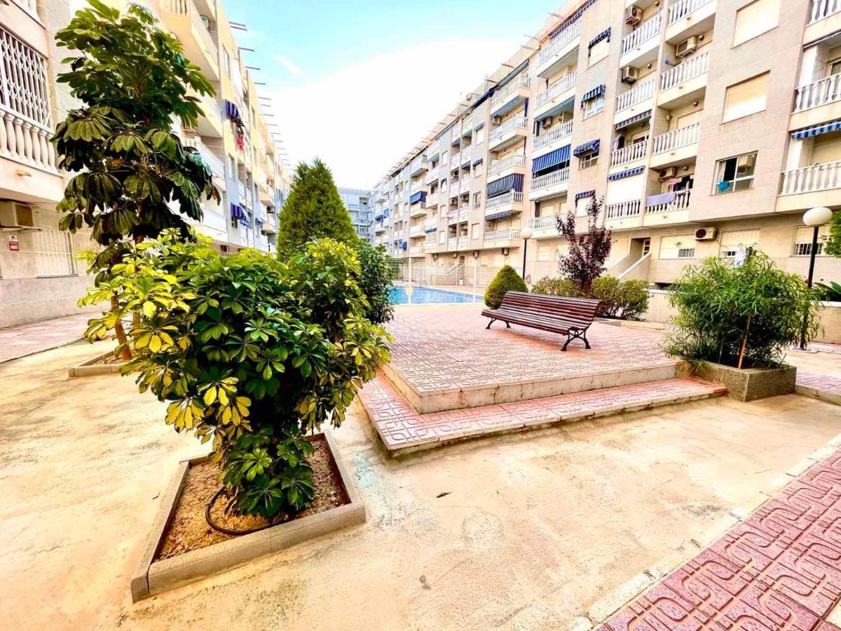 Torrevieja Comfortable Apartment Экстерьер фото